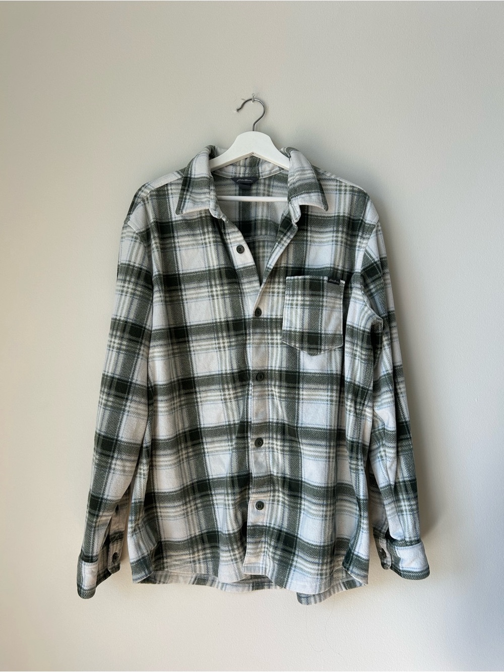 Eddie Bauer Plaid Flannel Long Sleeve Button-Up Shirt Men's XL Green White Loose
